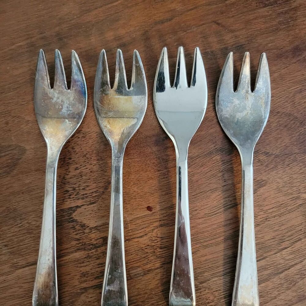 4 Vintage Sheffield England Silver Plated Baby Forks